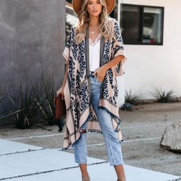 Mediterranean Affair Printed Kimono Top - Picture 6 of 9